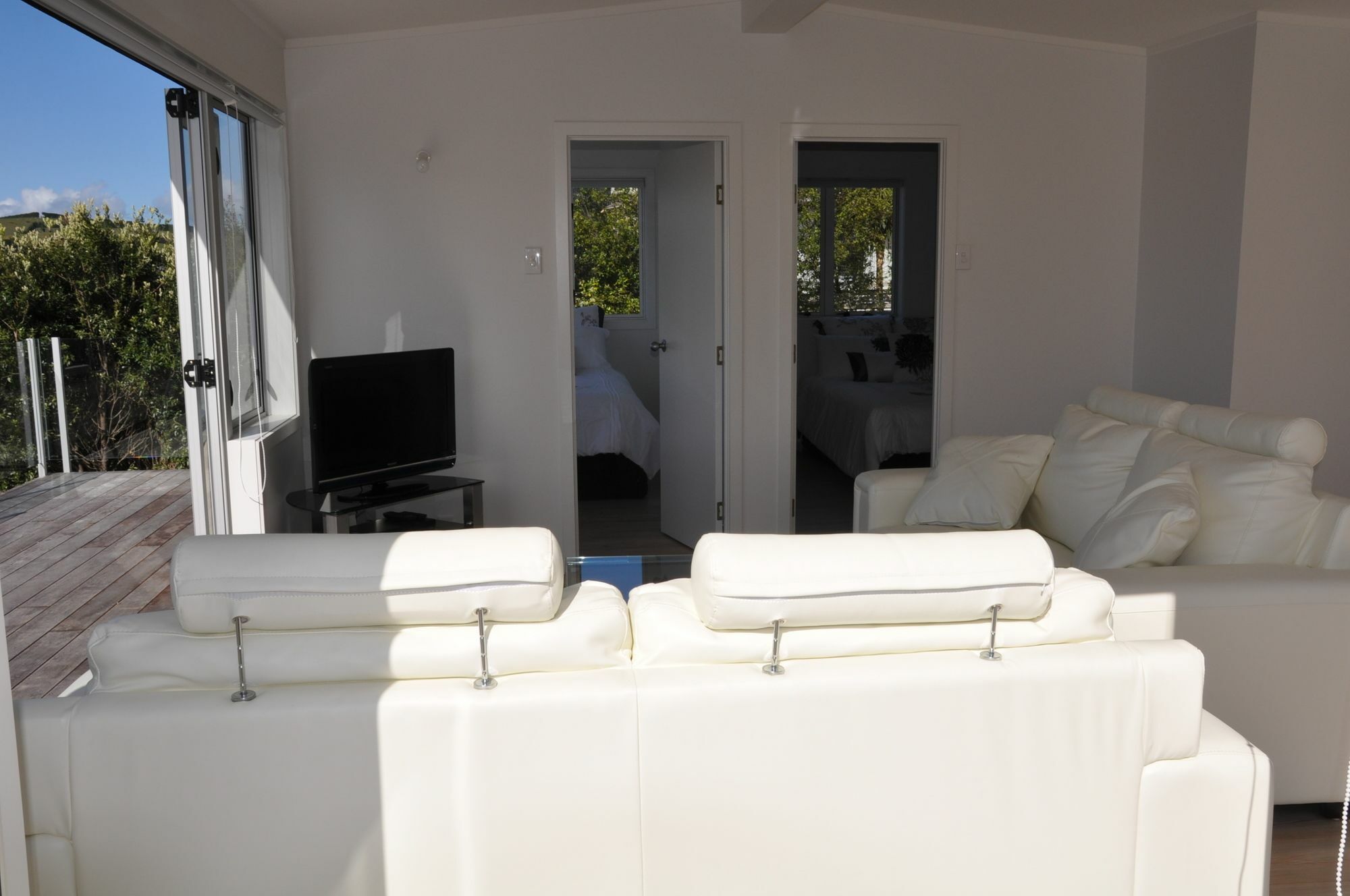 Tiri Cottage - Sea Views In Oneroa By Waiheke Unlimited Waiheke Island エクステリア 写真